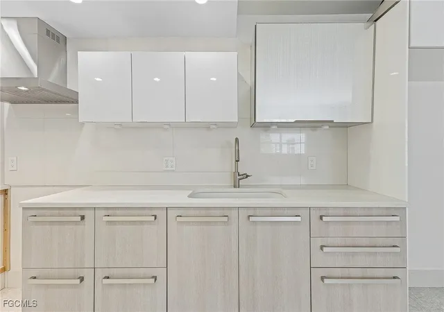 Photo 4 of Condo for sale at 780 10th Avenue S #4, Naples, FL 34102 | MLS# 2025025941 | Listing updated on 2026-09-16