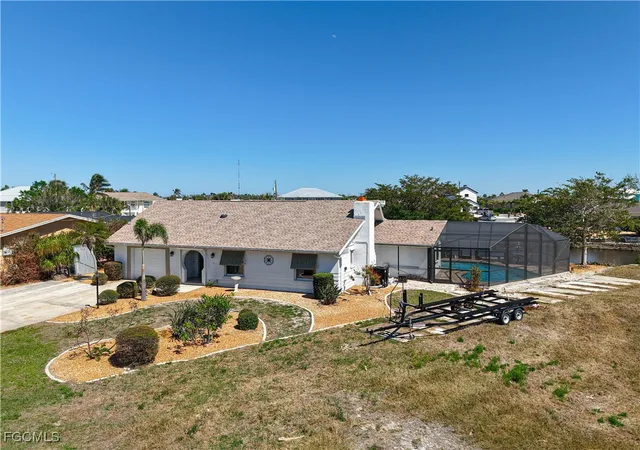 Photo 3 of Single family home for sale at 11481 Rebecca Cir, Fort Myers Beach, FL 33931 | MLS# 2025021095 | Listing updated on 2026-09-15