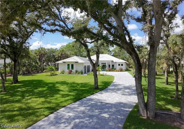 Photo 1 of Single family home for sale at 1109 15th Street SW, Naples, FL 34117 | MLS# 226000243 | Listing updated on 2026-09-15