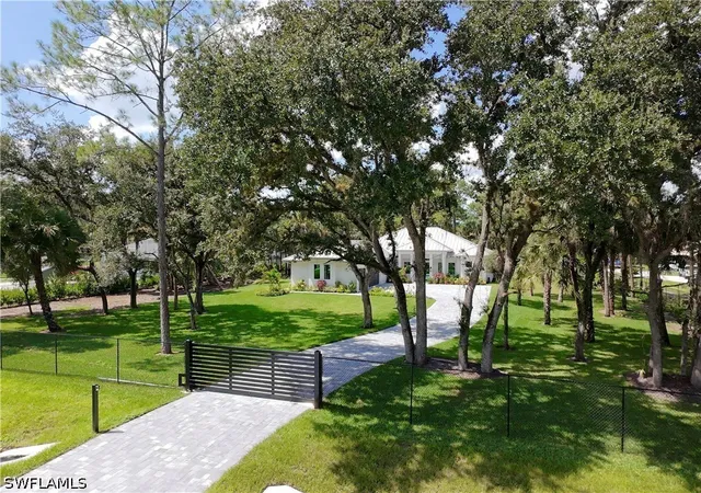 Photo 2 of Single family home for sale at 1109 15th Street SW, Naples, FL 34117 | MLS# 226000243 | Listing updated on 2026-09-15