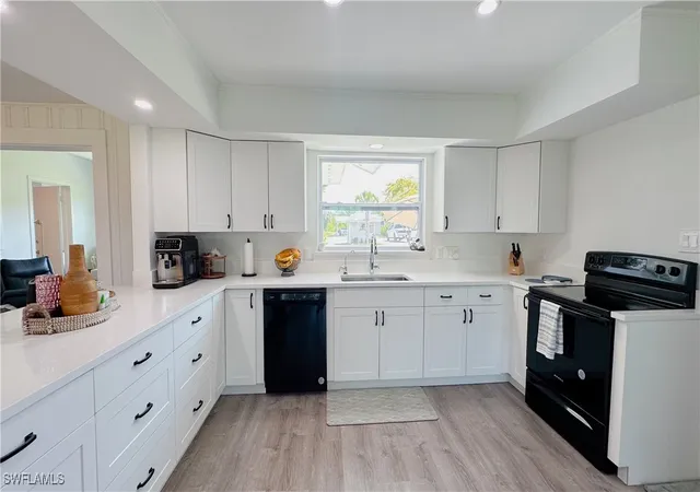 Photo 2 of Single family home for sale at 1308 Rosemary Ln, Naples, FL 34103 | MLS# 225084746 | Listing updated on 2026-09-12
