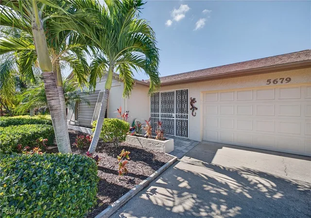 Photo 1 of Townhouse for sale at 5679 Balkan Ct, Fort Myers, FL 33919 | MLS# 2026000588 | Listing updated on 2026-10-04