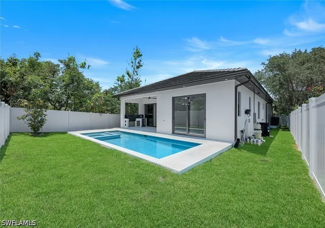 Photo 2 of Single family home for sale at 1312 Trail Ter Dr, Naples, FL 34103 | MLS# 226000768 | Listing updated on 2026-09-04