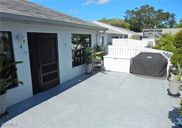 Photo 4 of Townhouse for sale at 9620 Villa Dr #4, Fort Myers, FL 33905 | MLS# 2026000870 | Listing updated on 2026-09-15
