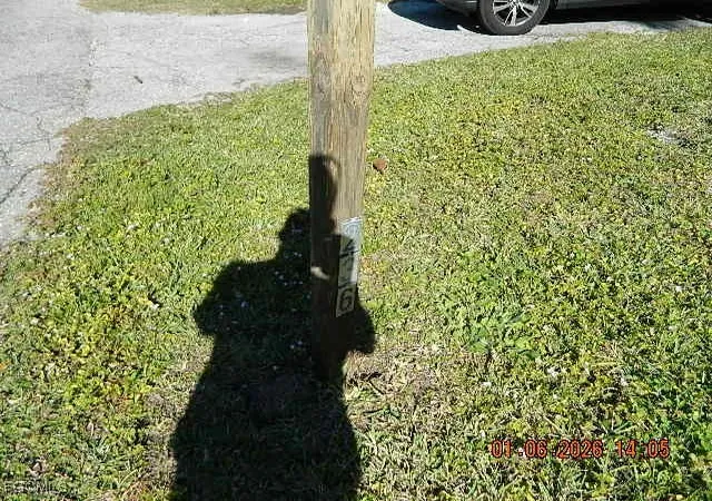 Photo 2 of Sale Pending at 236 Lagoon Dr, Fort Myers, FL 33905 | MLS# 2026001111 | Listing updated on 2026-09-02