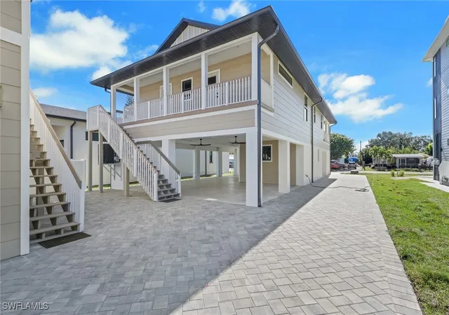 Photo 2 of Single family home for sale at 3085 Connecticut Ave, Naples, FL 34112 | MLS# 226000412 | Listing updated on 2026-09-09
