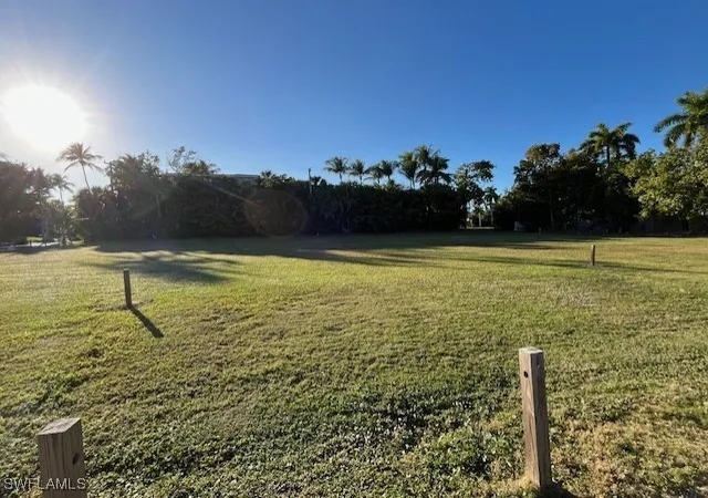 Photo 3 of Land for sale at 670 Park St, Naples, FL 34102 | MLS# 226000901 | Listing updated on 2026-09-05