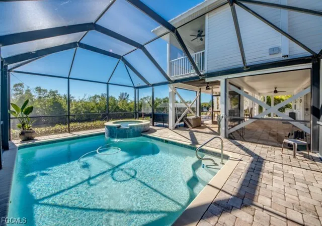 Photo 3 of Single family home for sale at 4041 Galt Is Ave, St James City, FL 33956 | MLS# 2026002211 | Listing updated on 2026-10-20