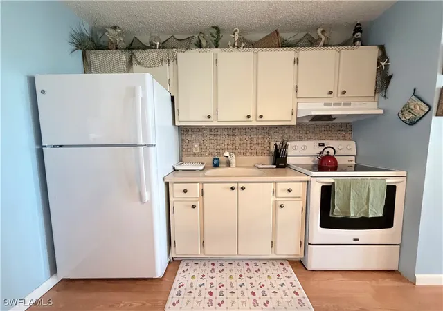 Listing Photo 4 - Condo for sale in building located at 5800 Bonita Bch Rd Sw, Bonita Springs, FL 34134 - Unit #2805