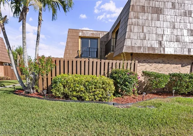 Photo 2 of Townhouse for sale at 1569 Park Meadows Dr #2, Fort Myers, FL 33907 | MLS# 226003596 | Listing updated on 2026-09-08