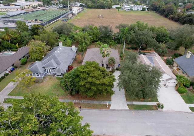Photo 3 of Sale Pending at 1580 Argyle Dr, Fort Myers, FL 33919 | MLS# 2026004187 | Listing updated on 2026-09-11
