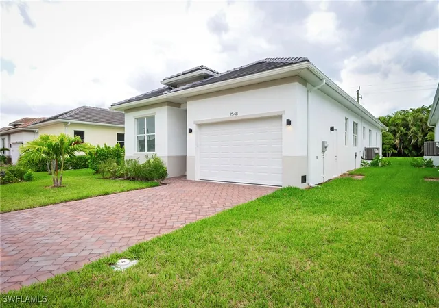 Photo 2 of Sale Pending at 2548 Linda Dr, Naples, FL 34112 | MLS# 226003930 | Listing updated on 2026-09-12