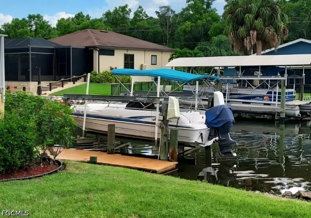 Photo 2 of Single family home for sale at 5471 Harborage Dr, Fort Myers, FL 33908 | MLS# 2026004461 | Listing updated on 2026-09-13