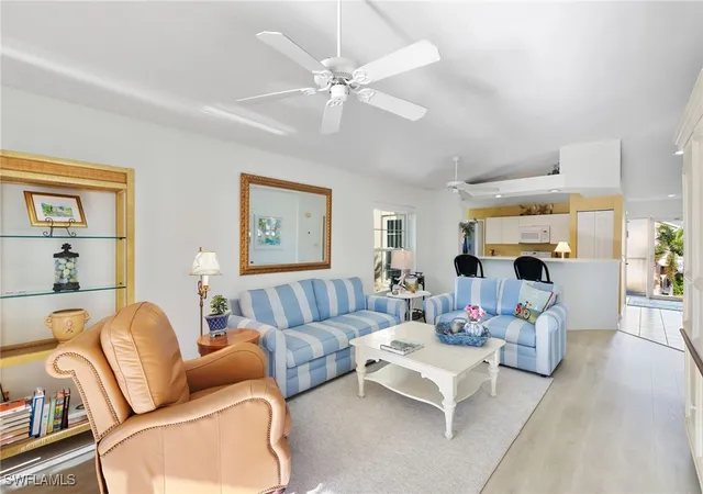 Listing Photo 5 - Condo for sale in building located at 768 Wiggins Lake Dr, Naples, FL 34110 - Unit #202