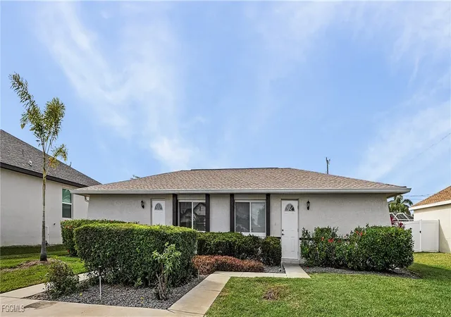 Photo 3 of House for sale at 4012/4014 SW 16th Place, Cape Coral, FL 33914 | MLS# 2026004607 | Listing updated on 2026-09-10