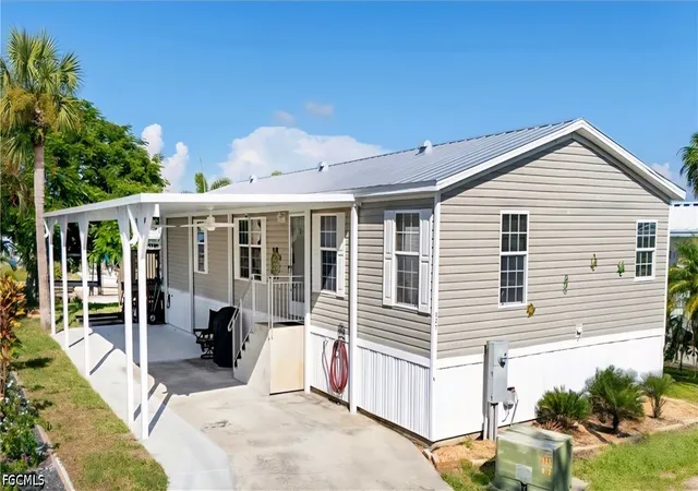 Photo 2 of Manufactured home for sale at 3127 Bayside Pkwy, Punta Gorda, FL 33982 | MLS# 2026004679 | Listing updated on 2026-09-09