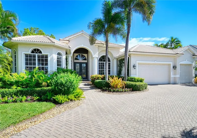 Photo 3 of Single family home for sale at 3002 Crayton Rd, Naples, FL 34103 | MLS# 226003420 | Listing updated on 2026-09-13