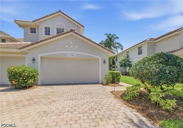 Listing Photo 5 - Condo for sale in building located at 13081 Pebblebrook Pt Cir, Fort Myers, FL 33905 - Unit #102