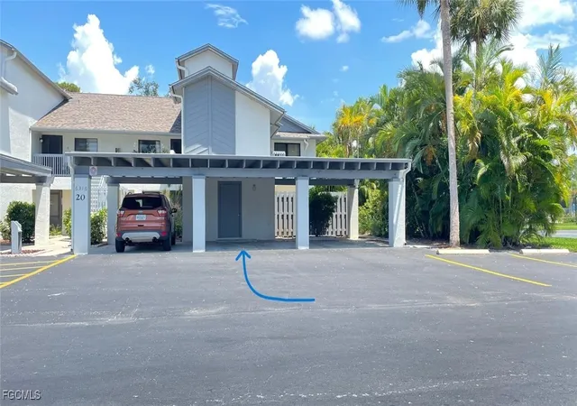 Photo 2 of Sale Pending at 6316 Sugar Bush Ln #C, Fort Myers, FL 33908 | MLS# 2026005590 | Listing updated on 2026-09-03