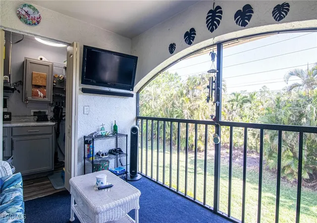 Listing Photo 4 - Condo for sale in building located at 13199 Whitehaven Ln, Fort Myers, FL 33966 - Unit #1805