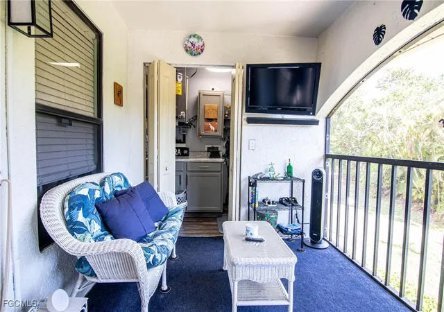 Listing Photo 5 - Condo for sale in building located at 13199 Whitehaven Ln, Fort Myers, FL 33966 - Unit #1805