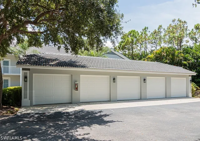 Listing Photo 2 - Condo for sale in building located at 25767 Lake Amelia Wy, Bonita Springs, FL 34135 - Unit #204