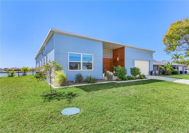 Photo 3 of Single family home for sale at 504 Ne 9th Street, Cape Coral, FL 33909 | MLS# 2026005972 | Listing updated on 2026-09-15