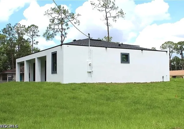 Photo 3 of Single family home for sale at 3306 E 2nd Street, Lehigh Acres, FL 33936 | MLS# 2026006146 | Listing updated on 2026-09-11