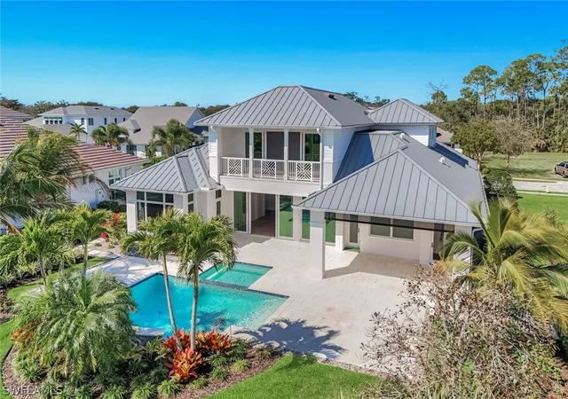 Photo 4 of Single family home for sale at 16716 Enclave Cir, Naples, FL 34110 | MLS# 226004715 | Listing updated on 2026-09-13