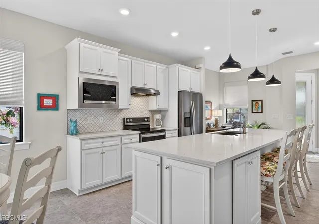 Photo 4 of Sale Pending at 11268 Carlingford Rd, Fort Myers, FL 33913 | MLS# 2026006473 | Listing updated on 2026-09-30