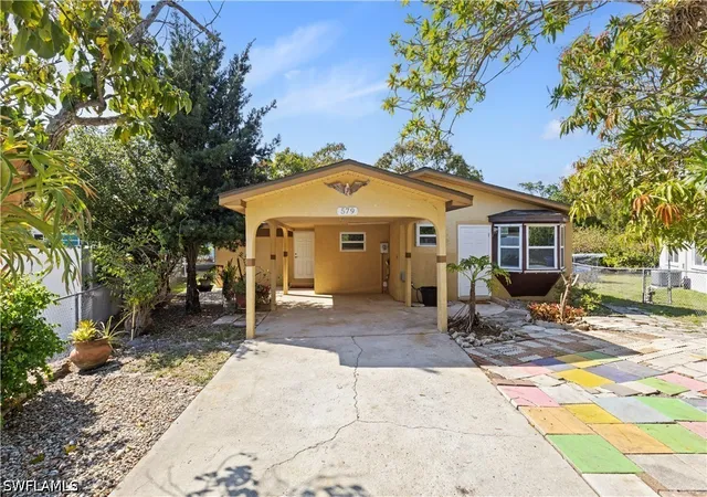 Photo 3 of Sale Pending at 579 13th Street N, Naples, FL 34102 | MLS# 226006247 | Listing updated on 2026-09-12