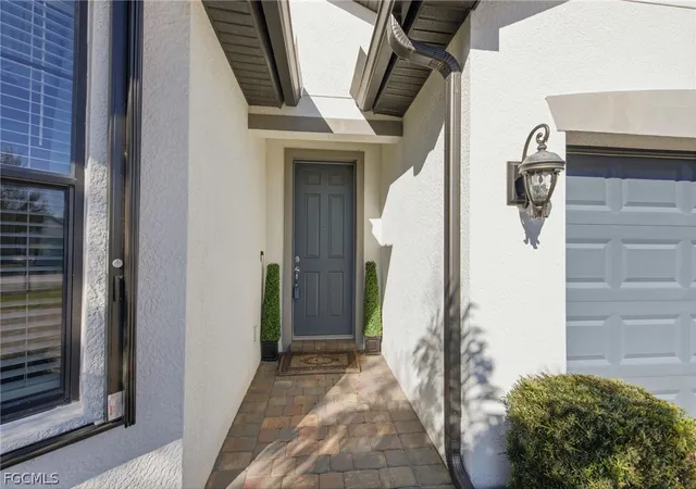 Photo 2 of Single family home for sale at 16091 Mistflower Dr, Alva, FL 33920 | MLS# 2026006994 | Listing updated on 2026-09-27