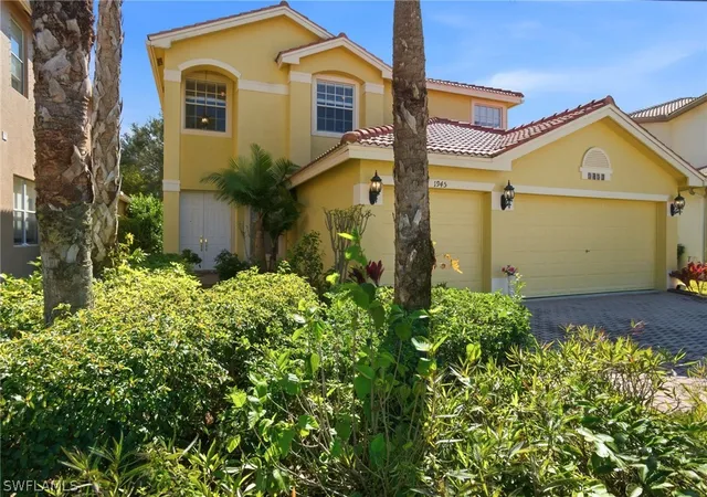 Photo 1 of Single family home for sale at 1945 Isla De Palma Cir, Naples, FL 34119 | MLS# 226005346 | Listing updated on 2026-10-07
