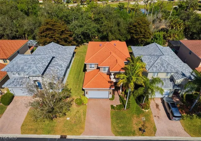 Photo 4 of Single family home for sale at 8306 Sumner Ave, Fort Myers, FL 33908 | MLS# 2026007722 | Listing updated on 2026-09-03