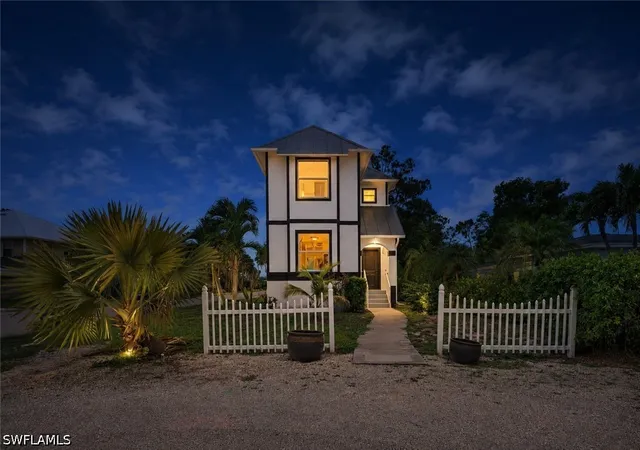 Photo 1 of Single family home for sale at 4011 Tarpon Ave, Bonita Springs, FL 34134 | MLS# 226007380 | Listing updated on 2026-09-15