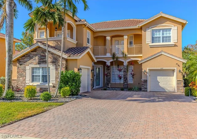 Photo 1 of Single family home for sale at 2135 Par Dr, Naples, FL 34120 | MLS# 226007456 | Listing updated on 2026-09-13