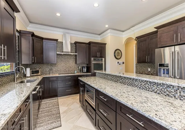 Photo 3 of Single family home for sale at 2135 Par Dr, Naples, FL 34120 | MLS# 226007456 | Listing updated on 2026-09-13