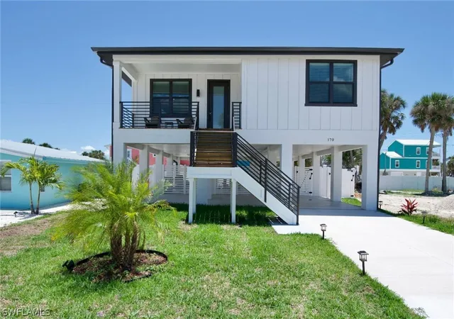 Photo 1 of Single family home for sale at 170 Washington Ave, Fort Myers Beach, FL 33931 | MLS# 226007445 | Listing updated on 2026-10-21