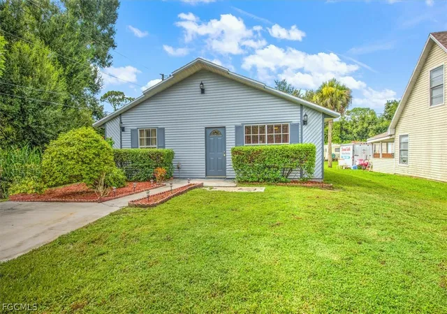 Photo 1 of Single family home for sale at 509 Capitol St, North Fort Myers, FL 33903 | MLS# 2026008486 | Listing updated on 2026-09-03