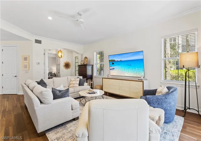 Listing Photo 5 - Condo for sale in building located at 2834 Tiburon Blvd E, Naples, FL 34109 - Unit #101