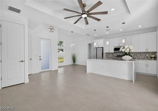 Photo 4 of Single family home for sale at 3106 Myra Ln, Labelle, FL 33935 | MLS# 2026010291 | Listing updated on 2026-09-23