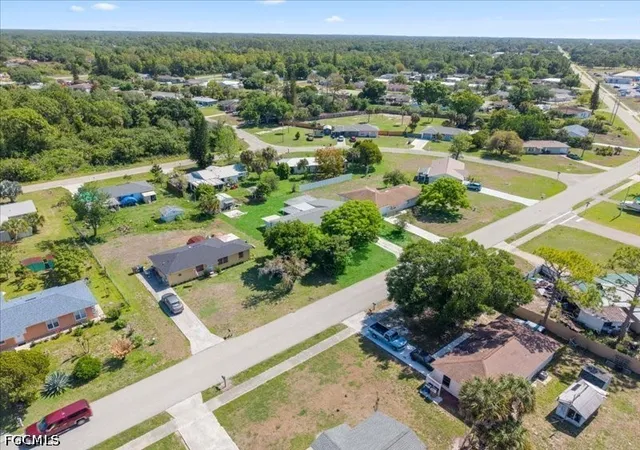 Photo 25 of Single family home for sale at 121 E 3rd Street, Lehigh Acres, FL 33936 | MLS# 2026010530 | Listing updated on 2026-09-02