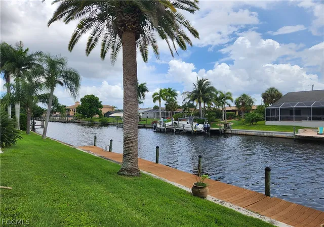 Photo 2 of Condo for sale at 1220 Se 40th Street #6, Cape Coral, FL 33904 | MLS# 2026011310 | Listing updated on 2026-09-03