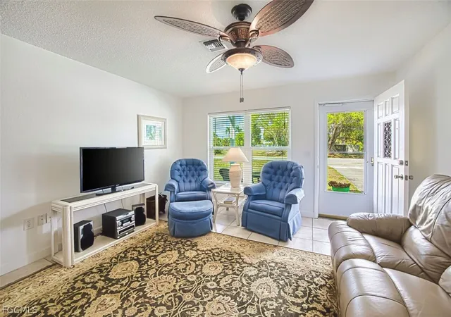 Photo 4 of Sale Pending at 11771 Iona Rd, Fort Myers, FL 33908 | MLS# 2026011521 | Listing updated on 2026-09-07