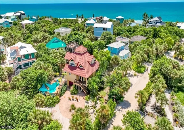 Photo 3 of Single family home for sale at 4541 Conch Shell Dr, Upper Captiva, FL 33924 | MLS# 2026011545 | Listing updated on 2026-09-17