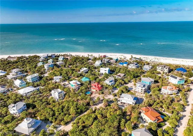 Photo 3 of Single family home for sale at 4541 Conch Shell Dr, Upper Captiva, FL 33924 | MLS# 2026011545 | Listing updated on 2026-09-17