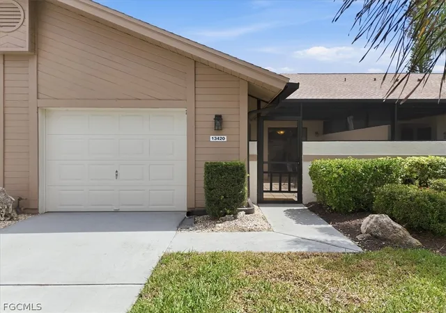 Townhouse for sale at 13420 Onion Crk Ct, Fort Myers, FL 33912 | MLS# 2026011599