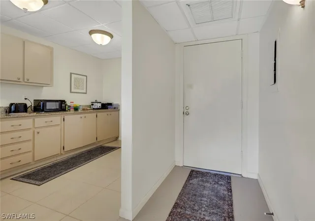 Listing Photo 5 - Condo for sale in building located at 1057 Forest Lakes Dr, NAPLES, FL 34105 - Unit #1208
