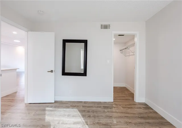 Listing Photo 5 - Condo for sale in building located at 123 Palm Dr, Naples, FL 34112 - Unit #2865