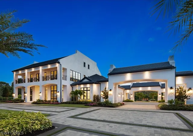 Photo 1 of Single family home for sale at 117 West St, Naples, FL 34108 | MLS# 226009848 | Listing updated on 2026-09-16